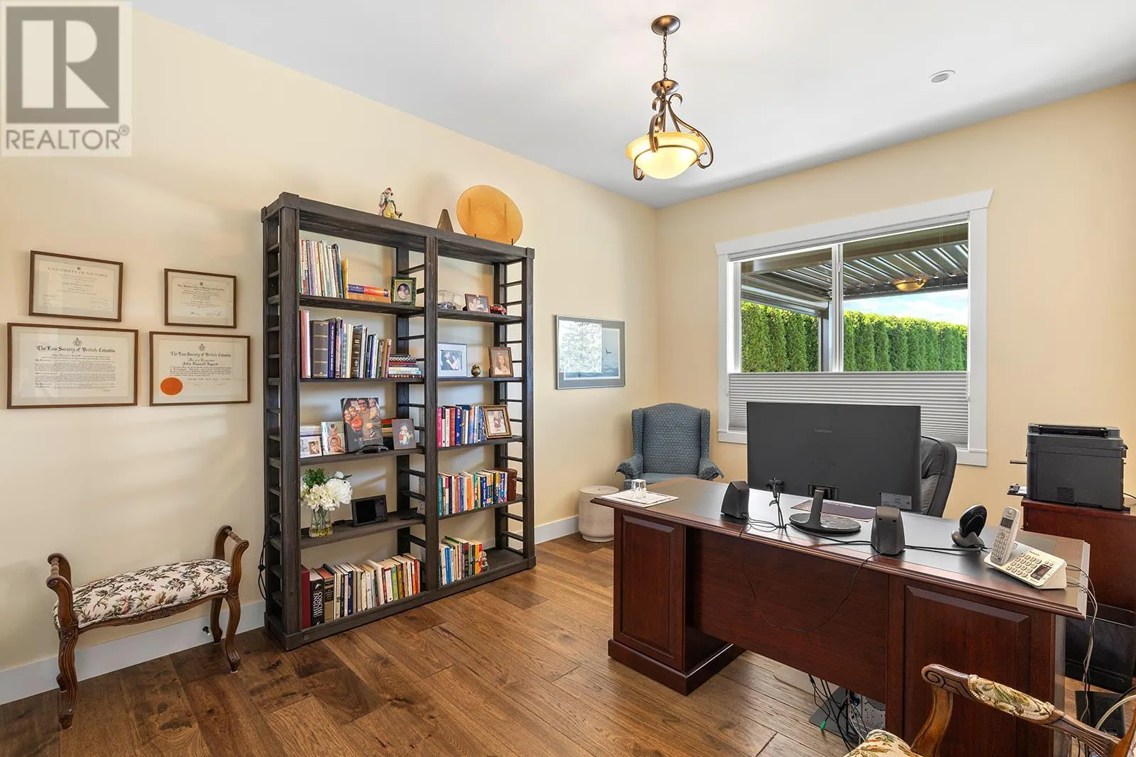 3321 Vineyard View Drive