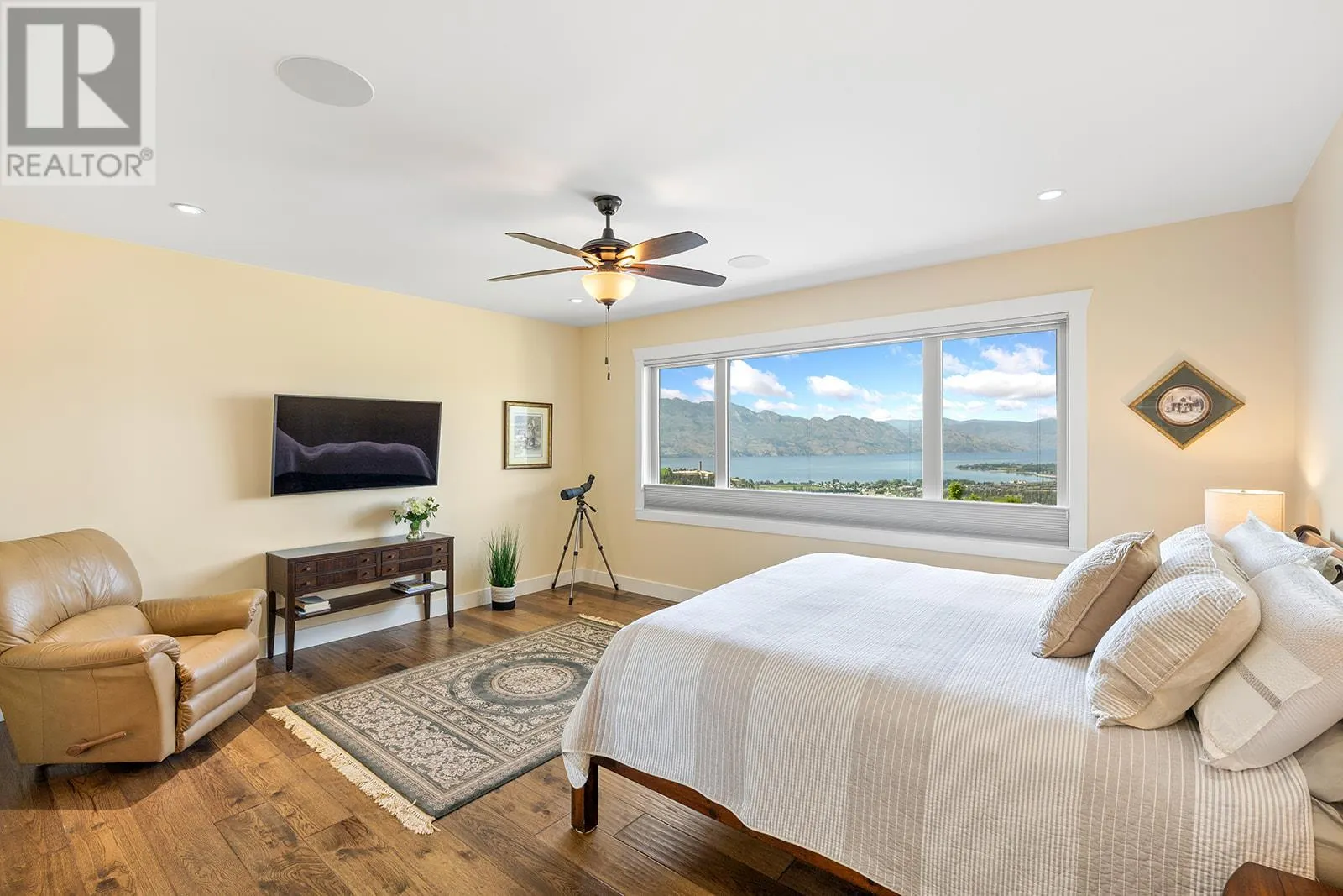 3321 Vineyard View Drive