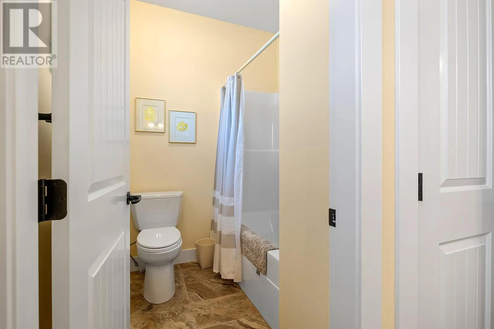 3321 Vineyard View Drive