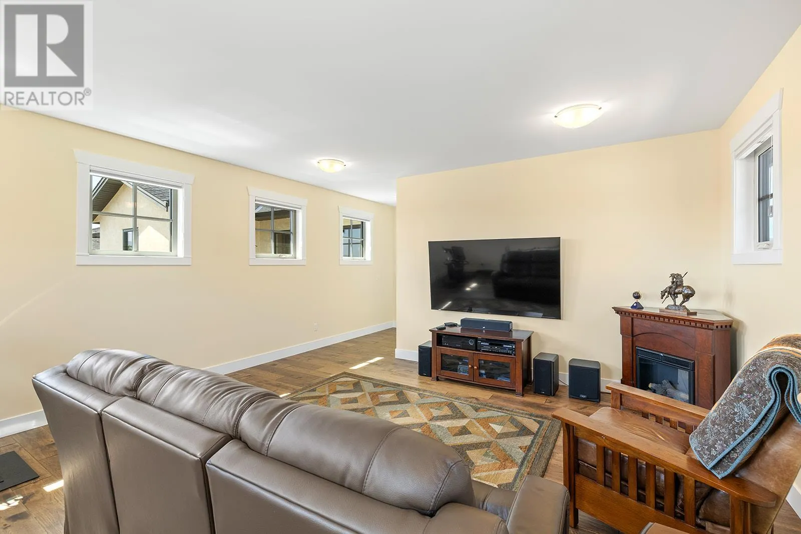 3321 Vineyard View Drive