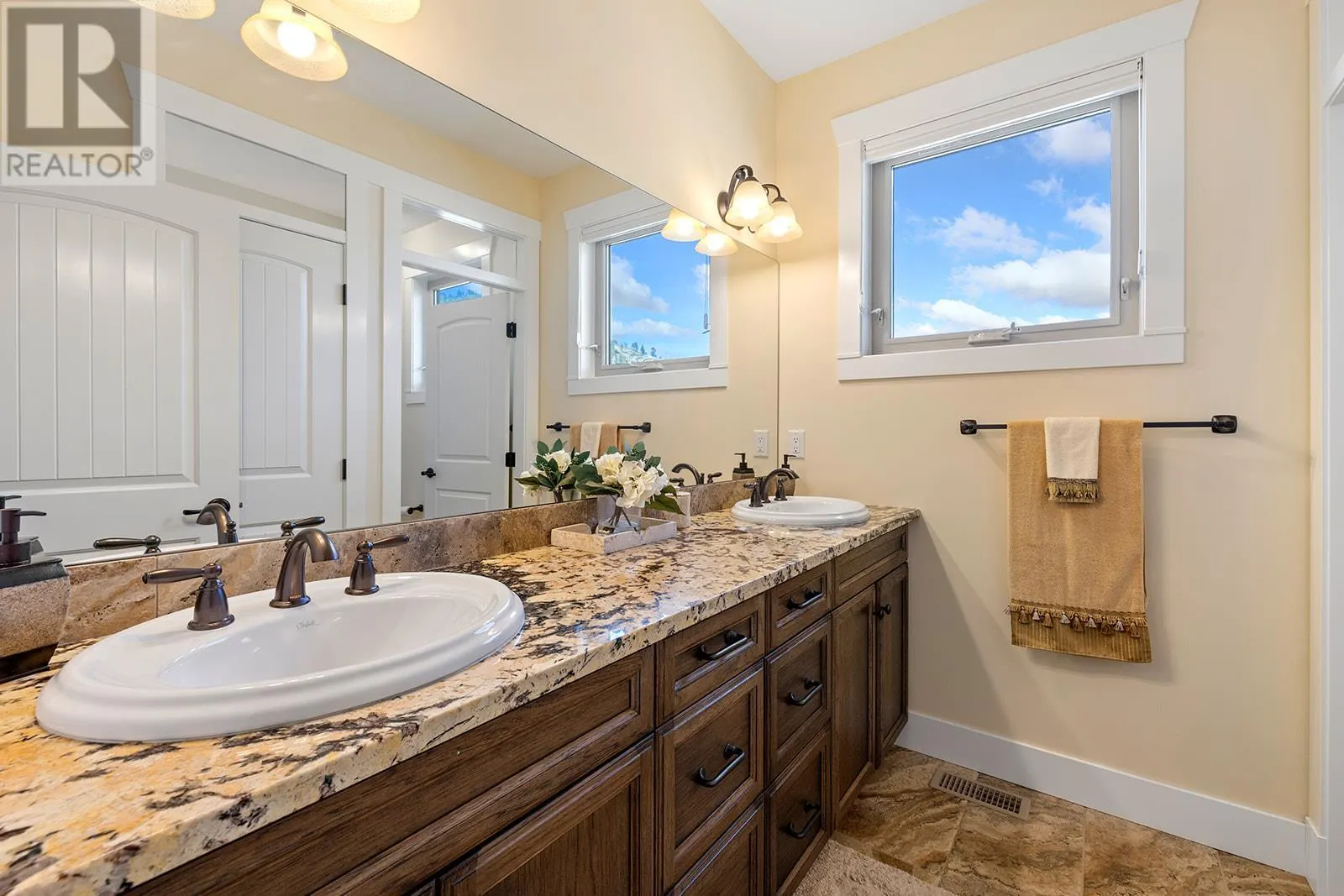3321 Vineyard View Drive