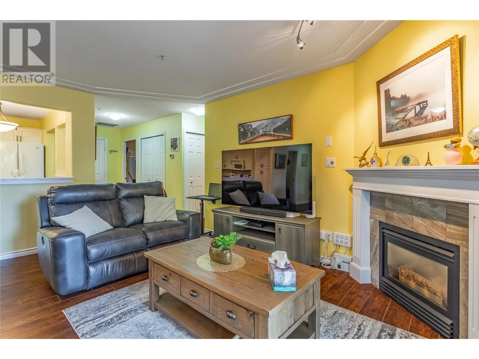 1966 Durnin Road Unit# 103