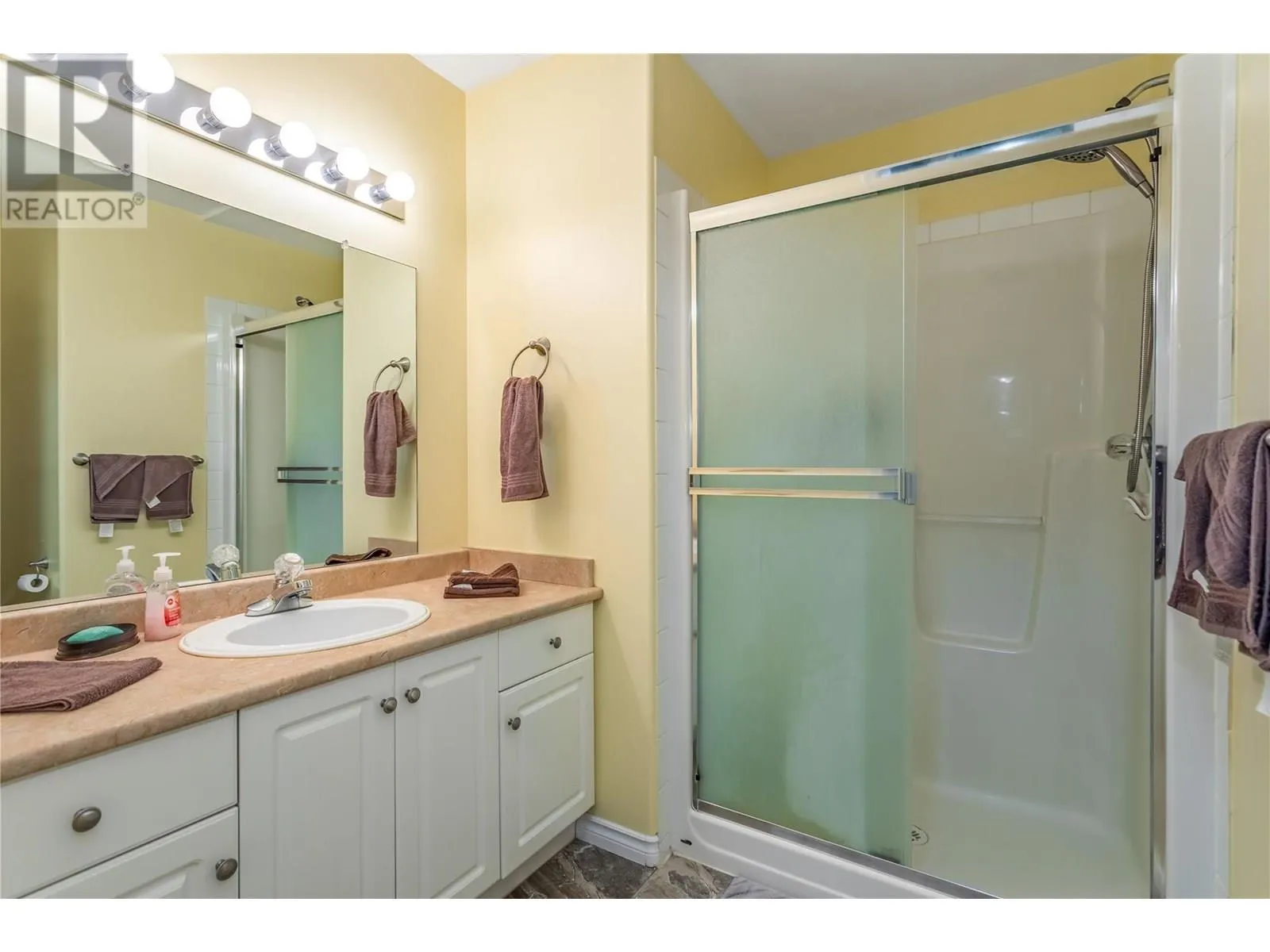 1966 Durnin Road Unit# 103