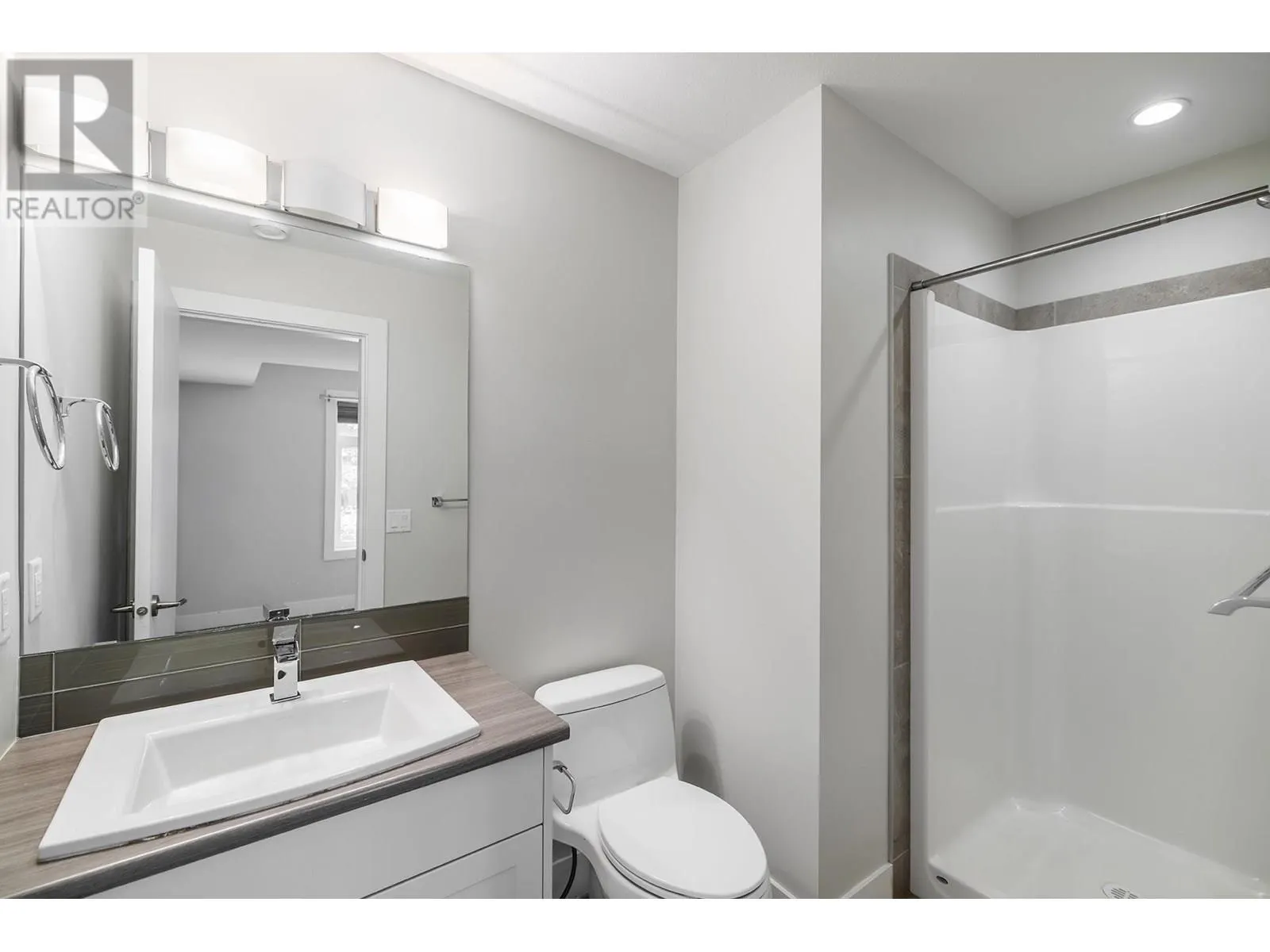 1102 Cameron Avenue Unit# 3