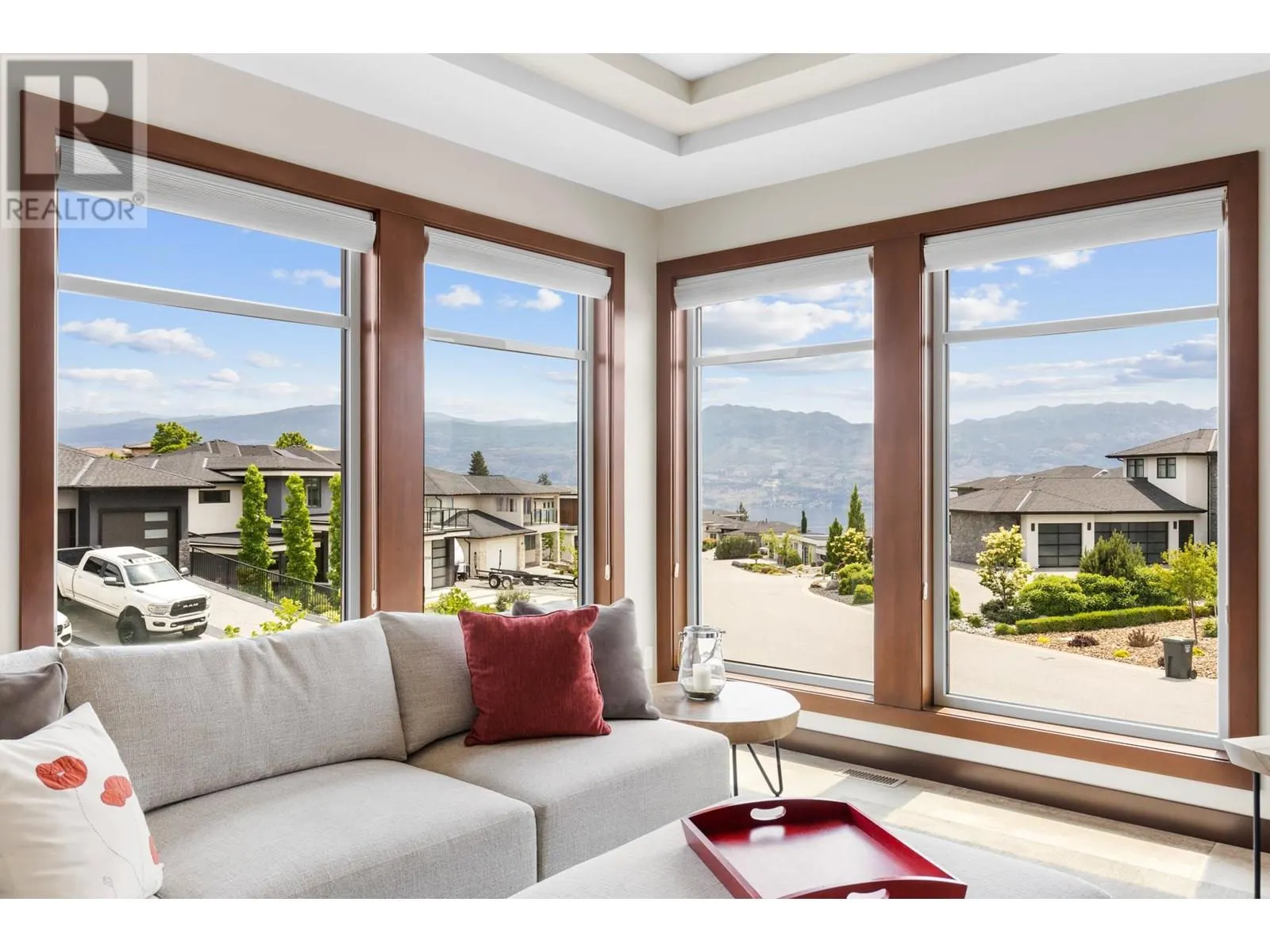 3318 Vineyard View Drive
