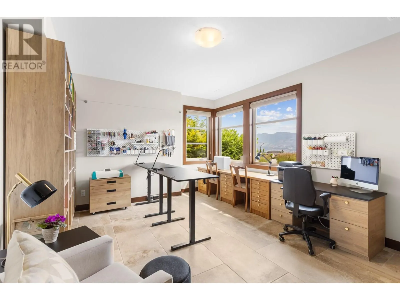 3318 Vineyard View Drive