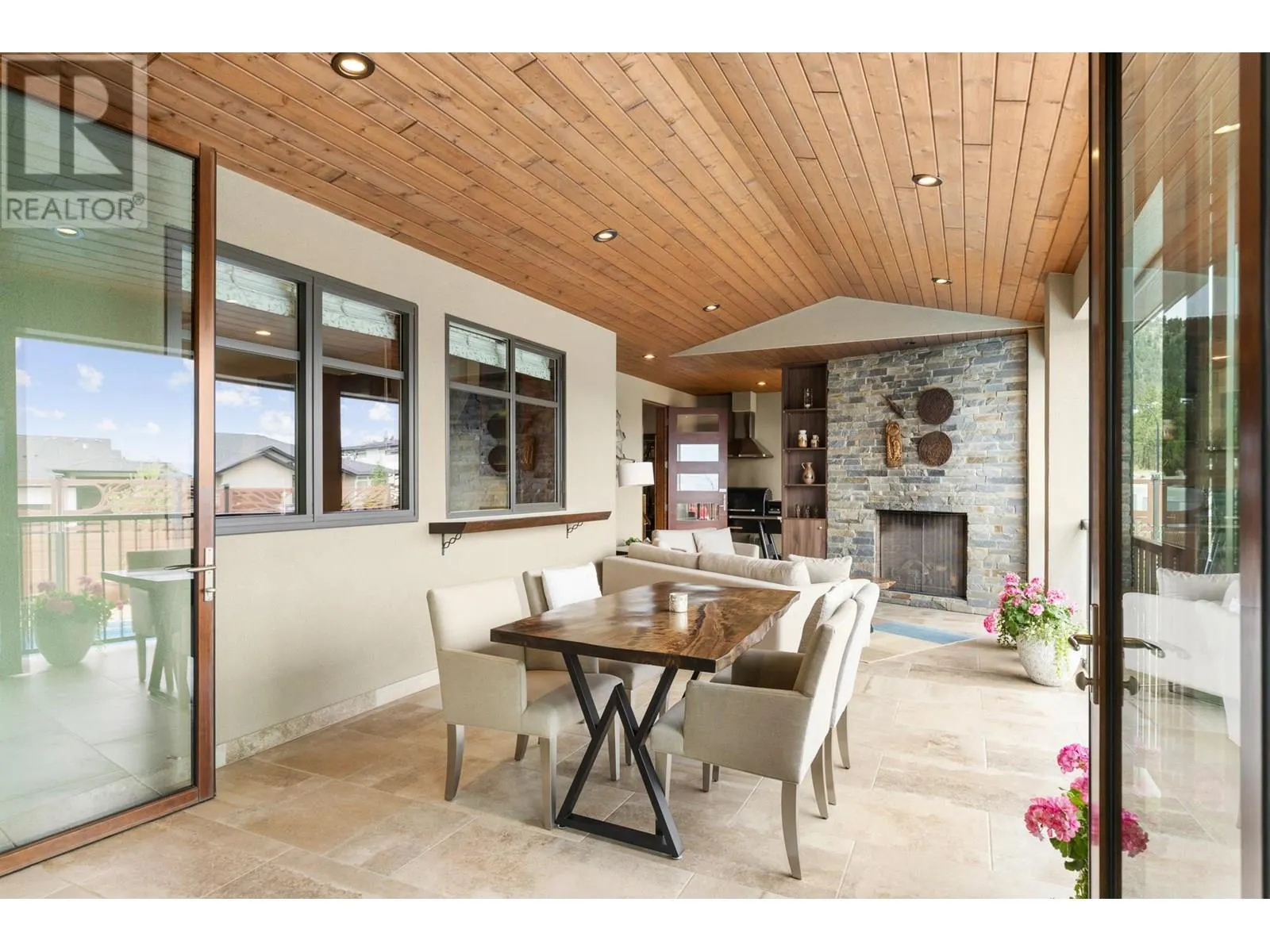 3318 Vineyard View Drive