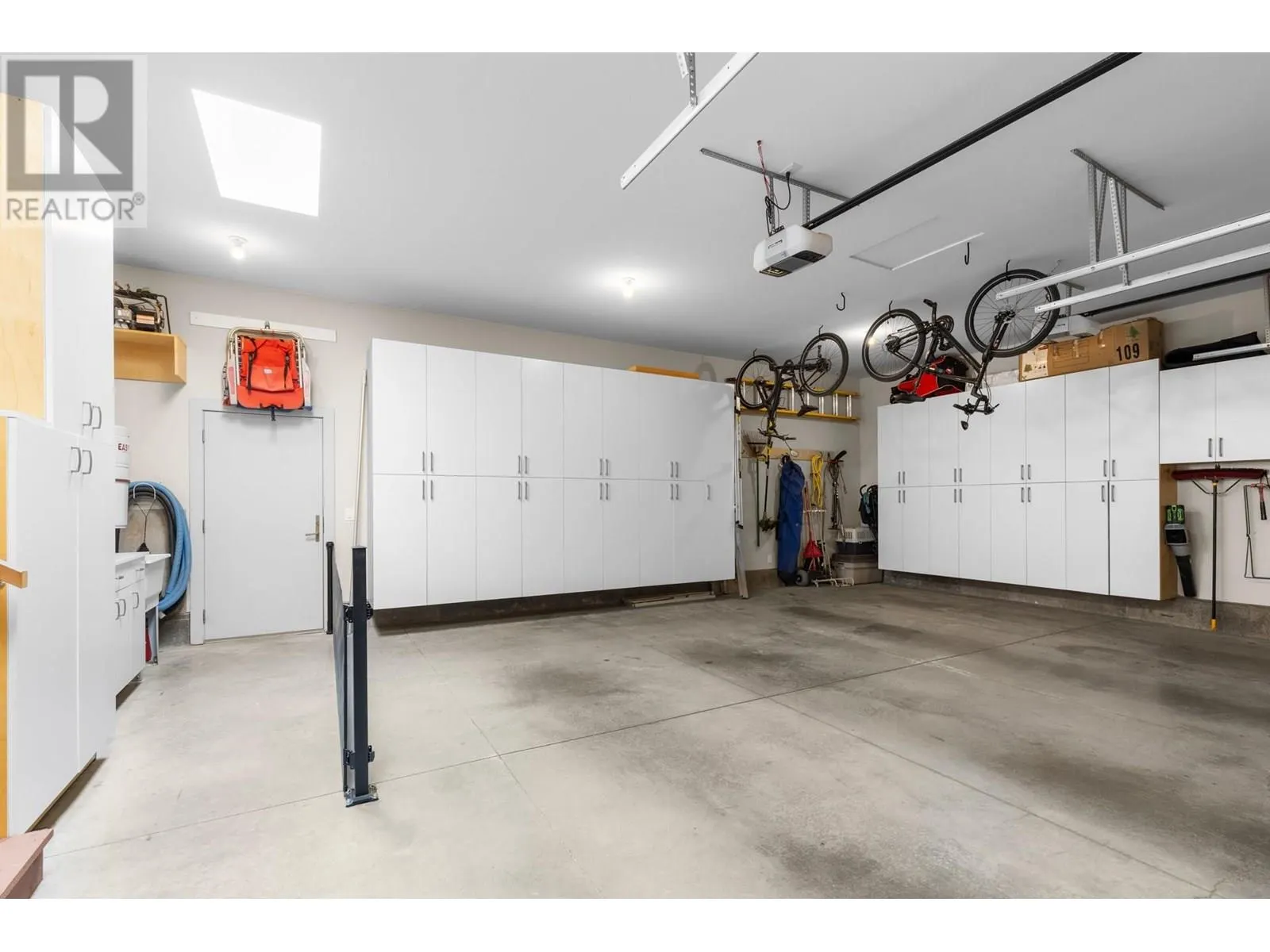 3318 Vineyard View Drive
