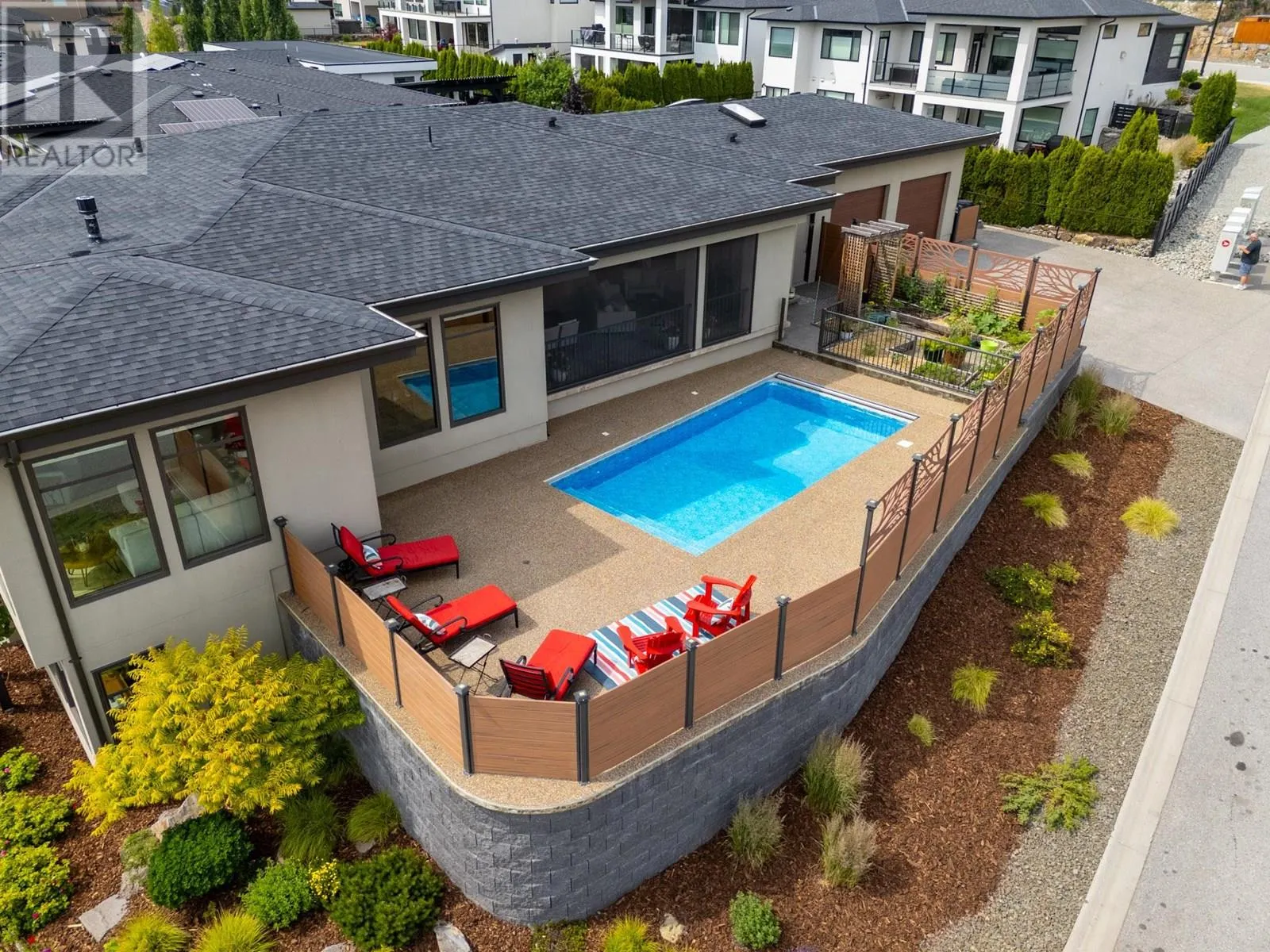 3318 Vineyard View Drive