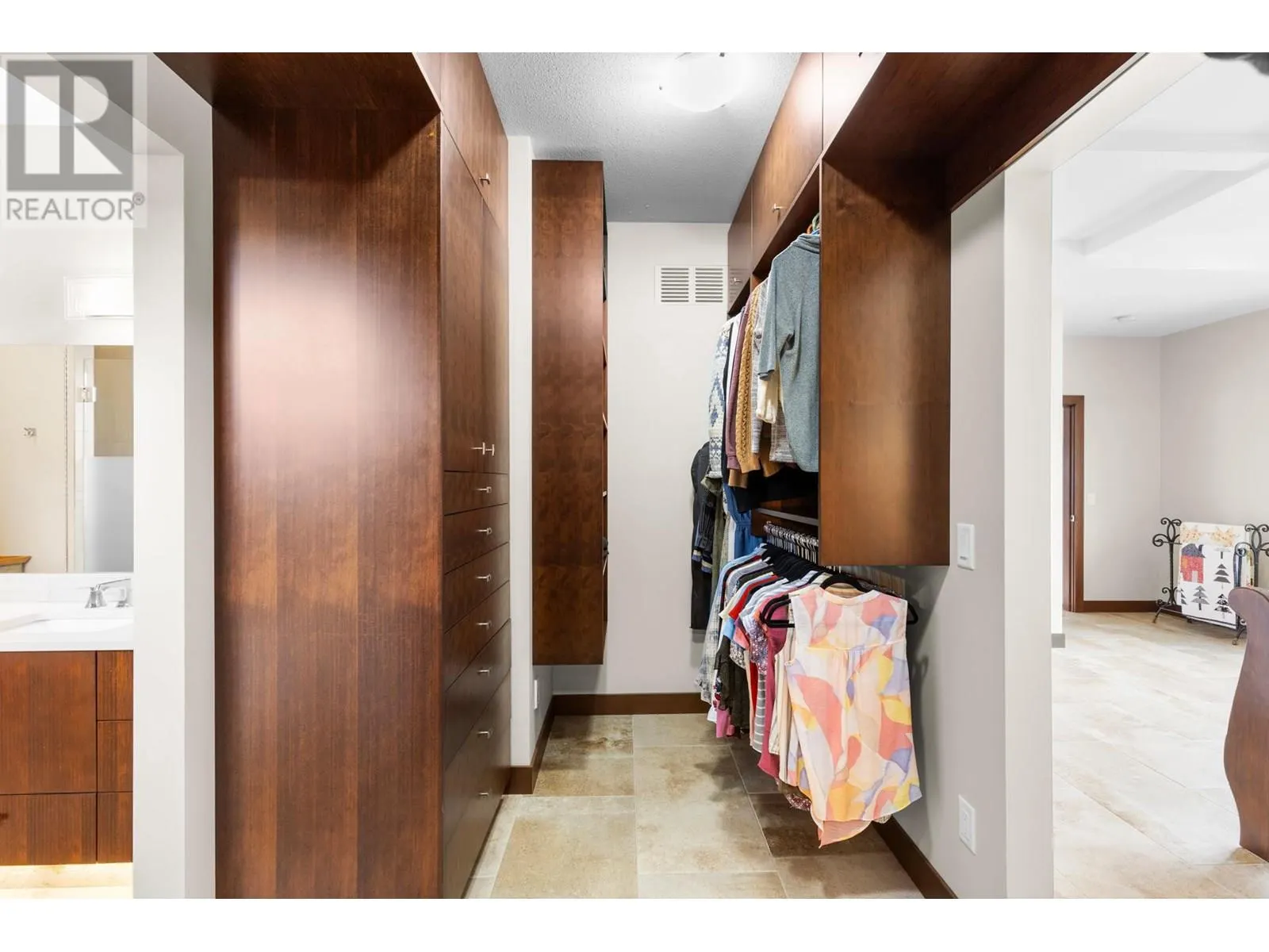3318 Vineyard View Drive