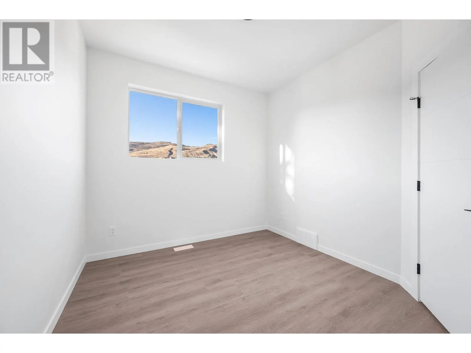 5661 Okanagan Landing Road Unit# 7 Lot# SL3