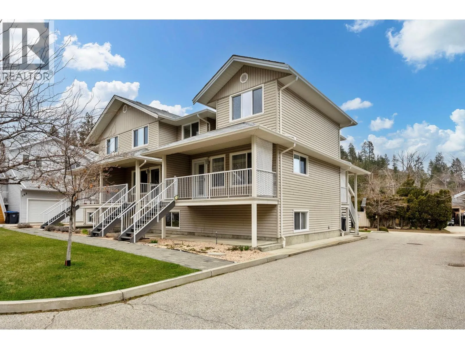 5460 Clements Crescent Unit# 107