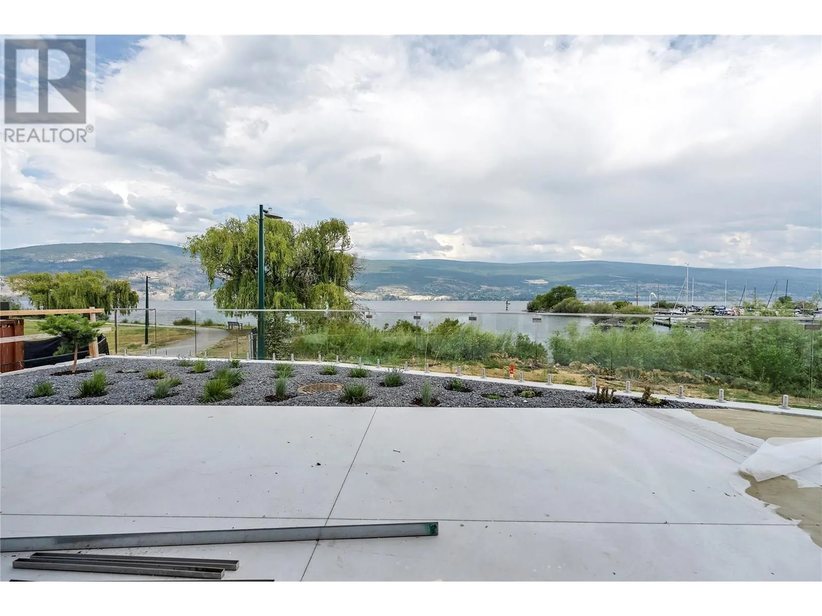 13419 Lakeshore Drive S Unit# 201