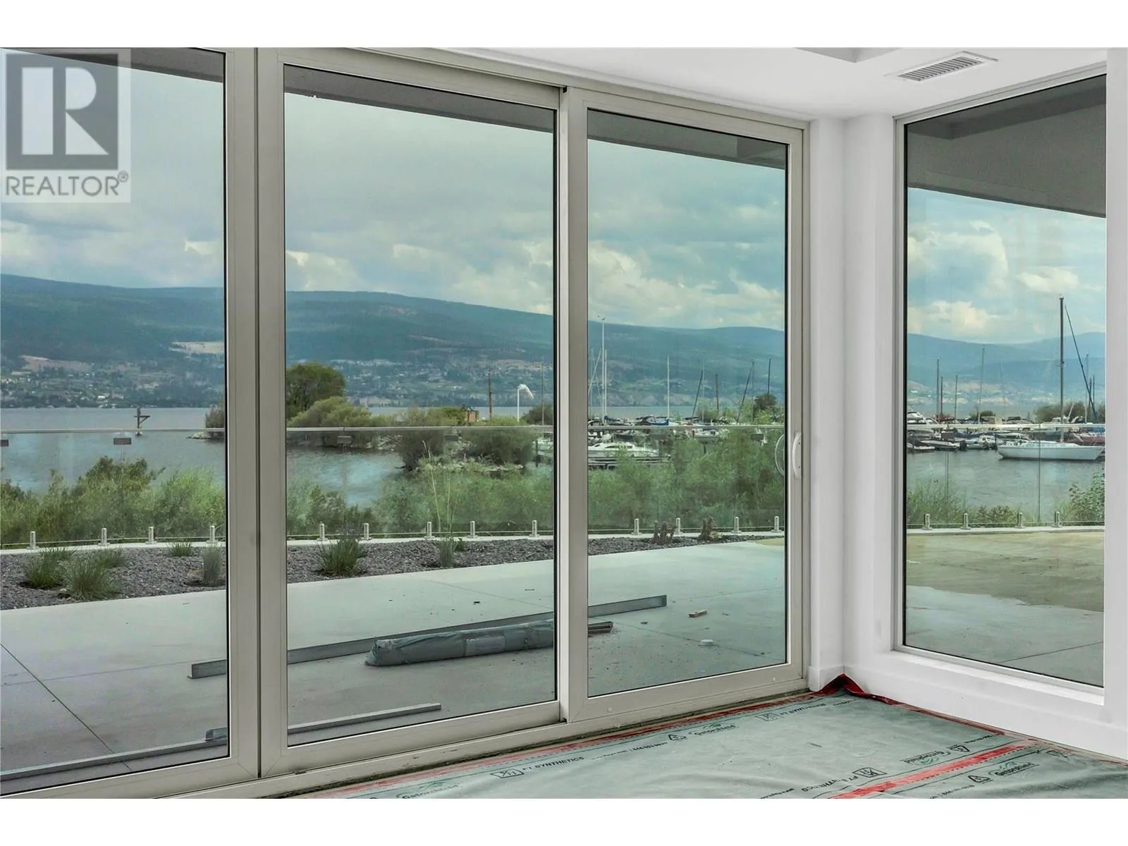 13419 Lakeshore Drive S Unit# 201