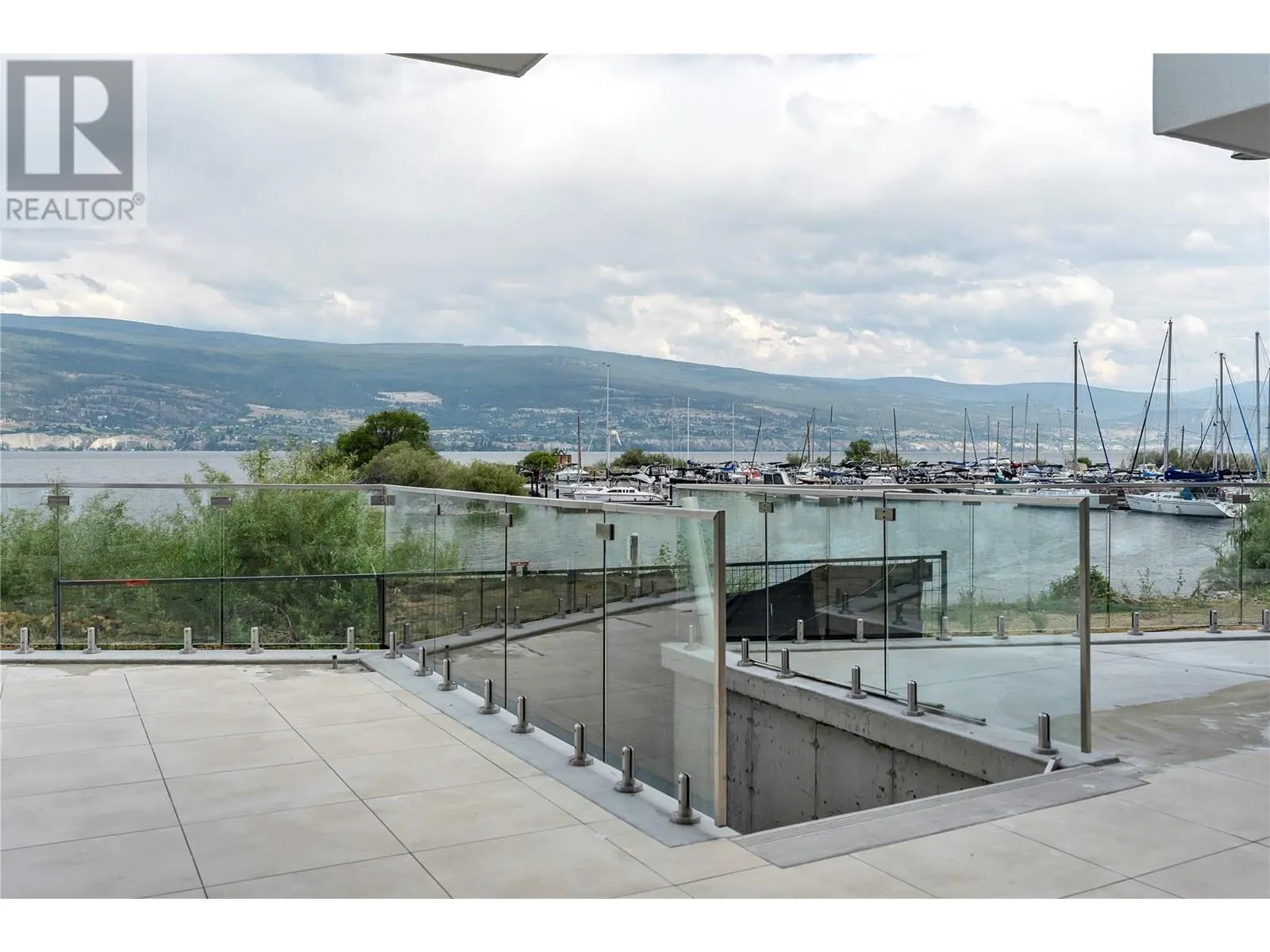 13419 Lakeshore Drive S Unit# 201