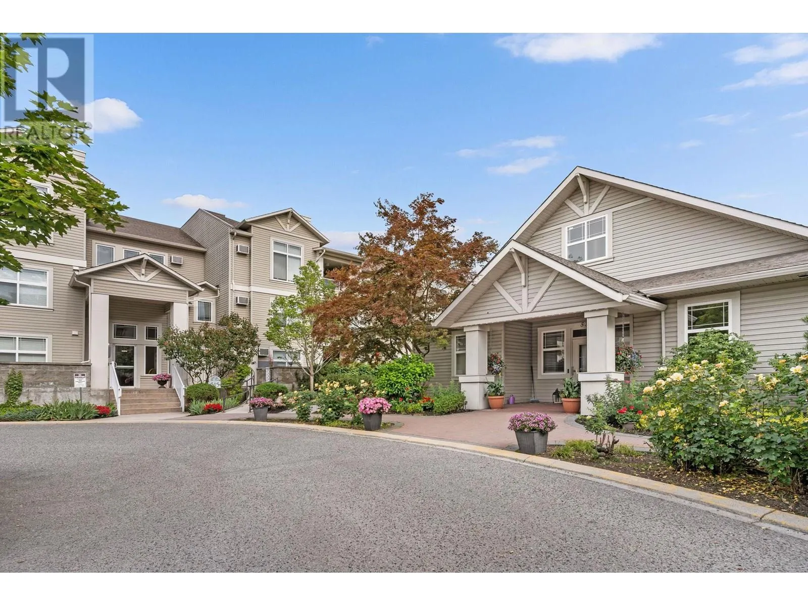 515 Houghton Road Unit# 311