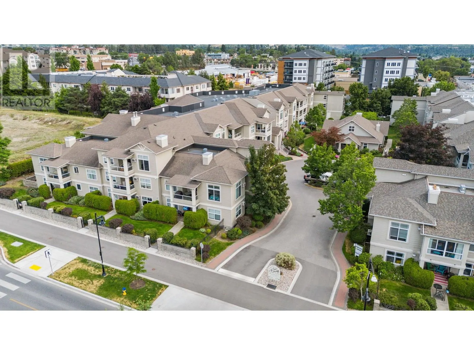 515 Houghton Road Unit# 311