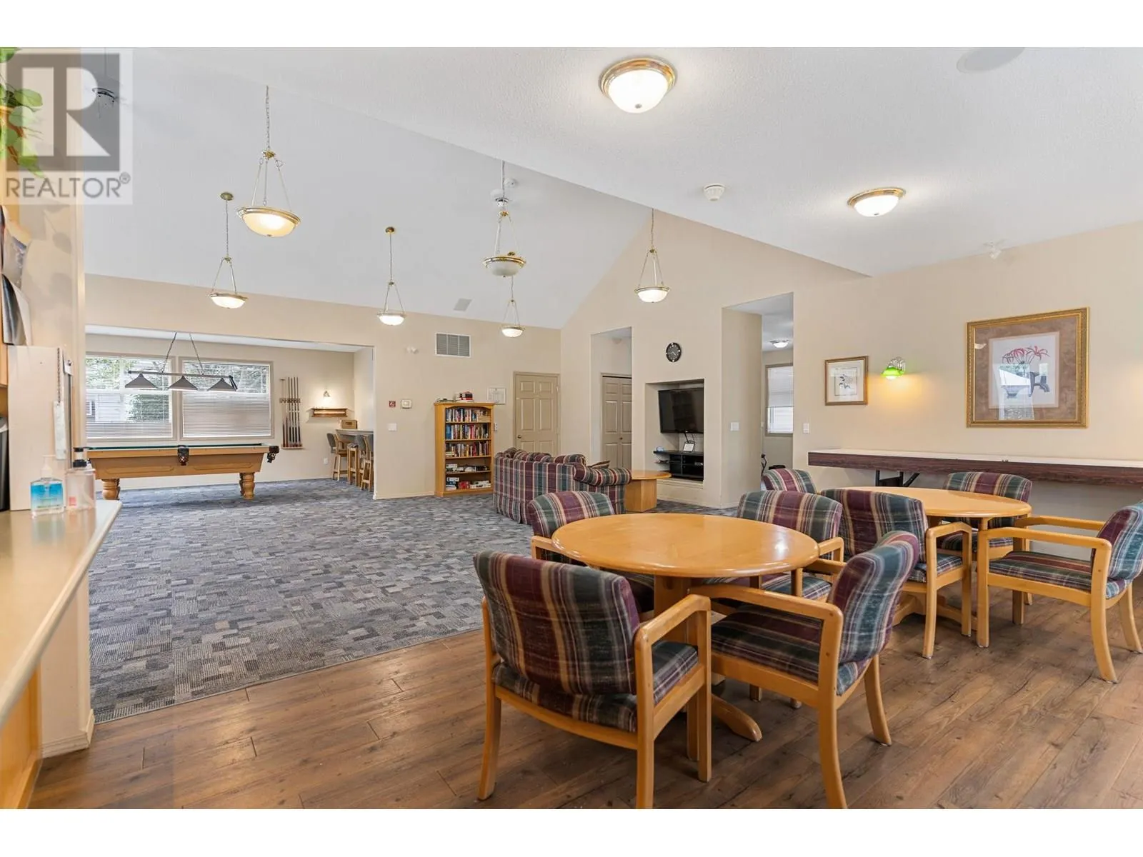 515 Houghton Road Unit# 311