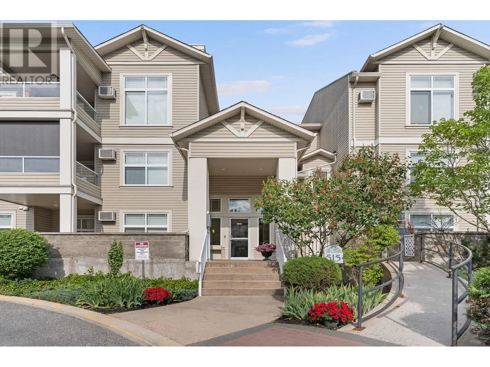 515 Houghton Road Unit# 311