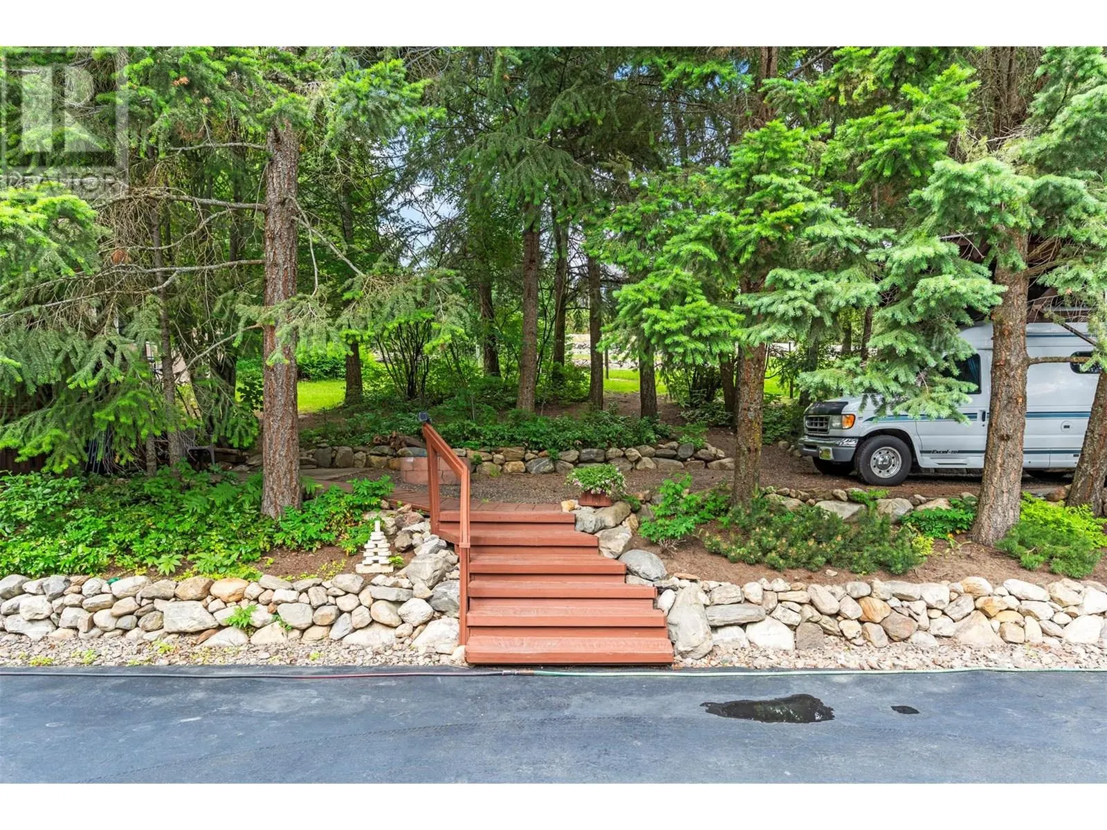 8215 Silver Star Road