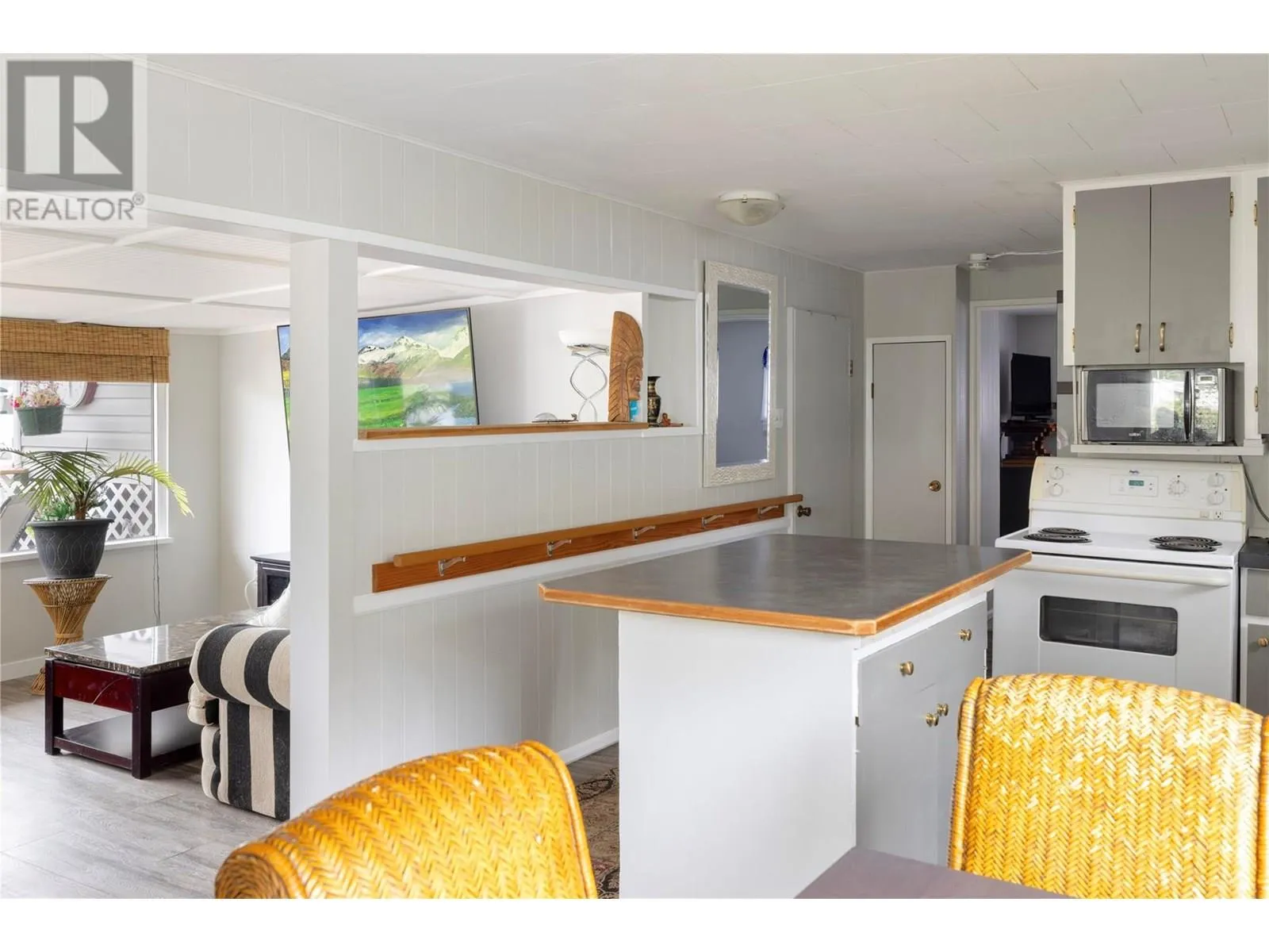 6711 Highway 97 Highway S Unit# 24