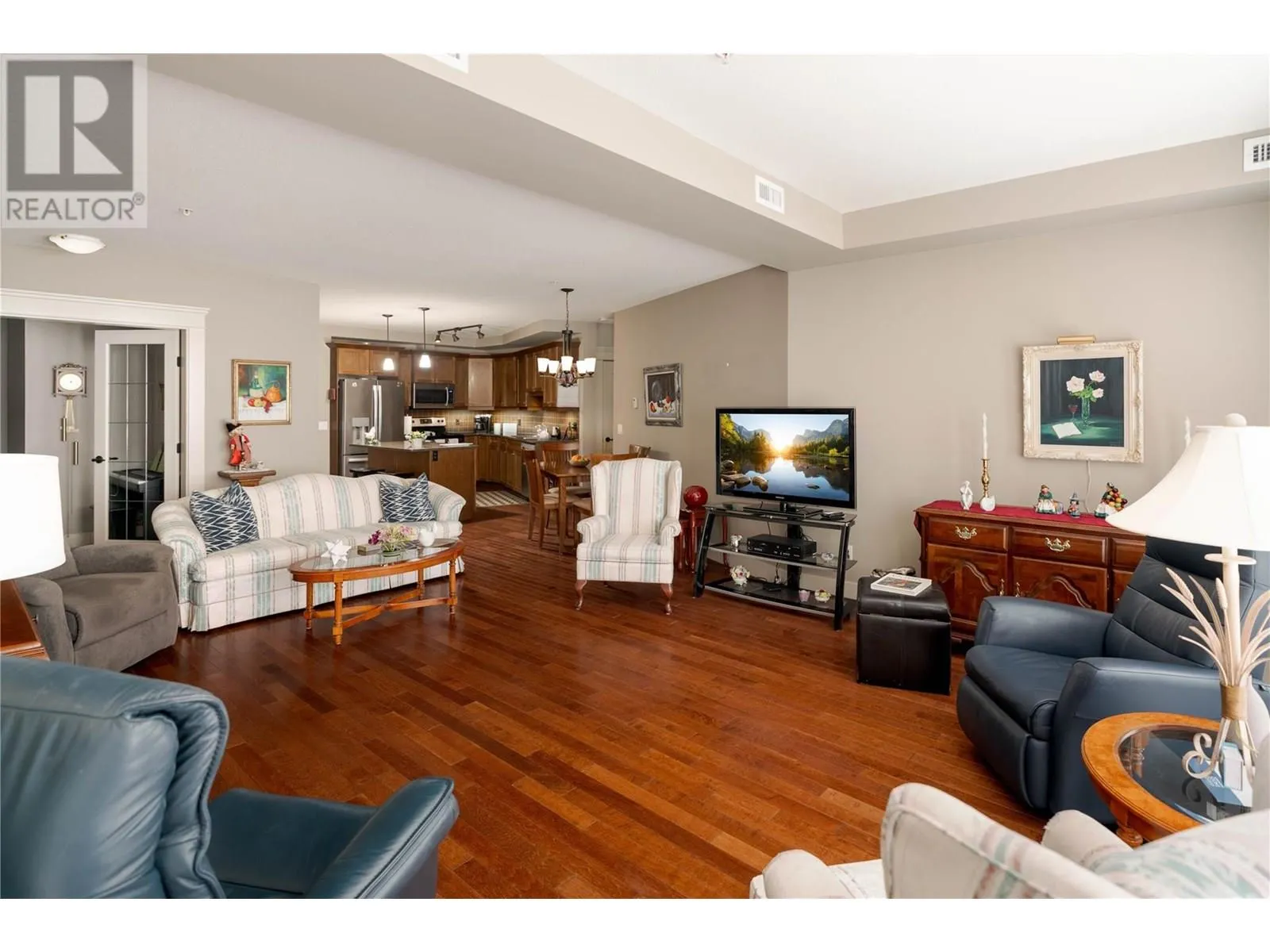 2070 Boucherie Road Unit# 519