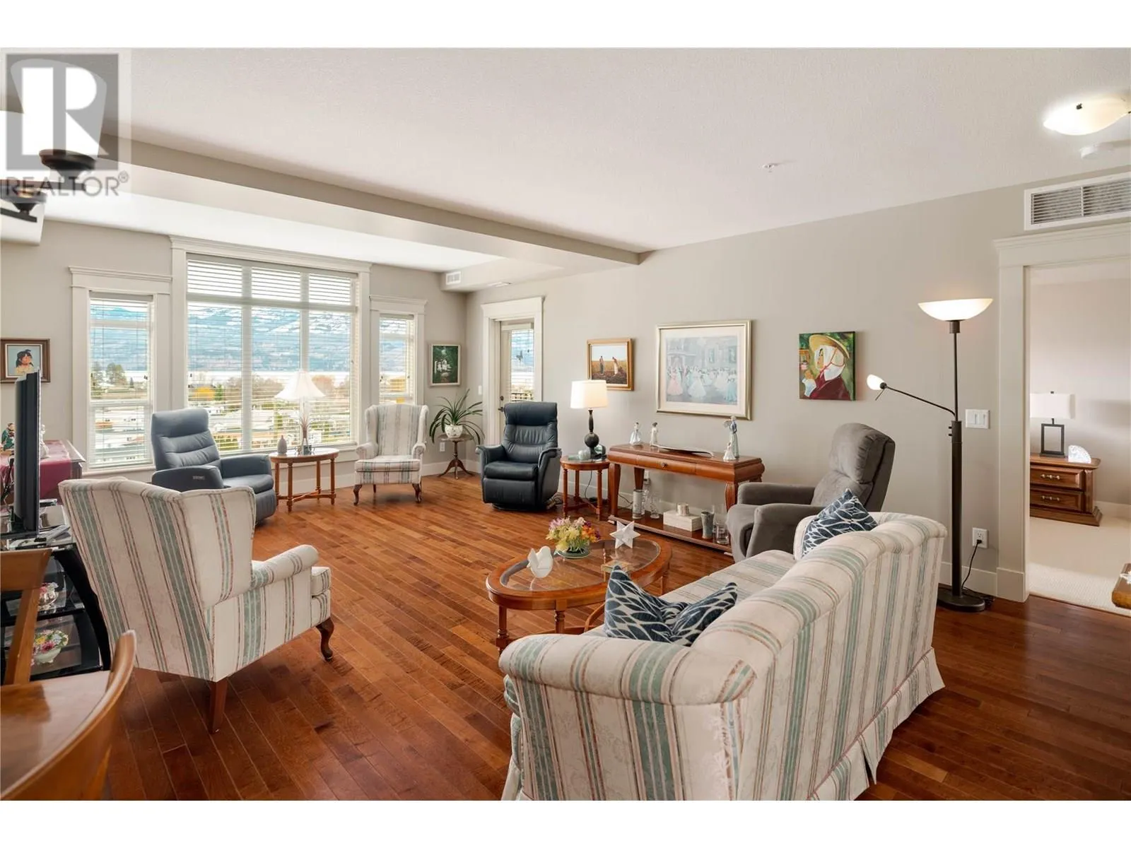 2070 Boucherie Road Unit# 519