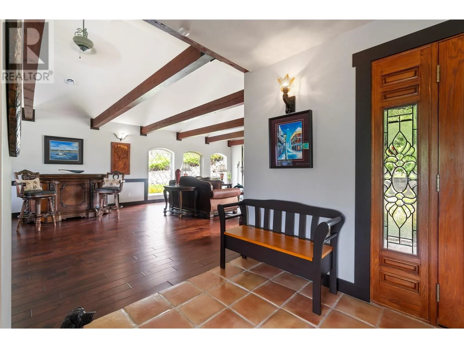 5121 IVY Road