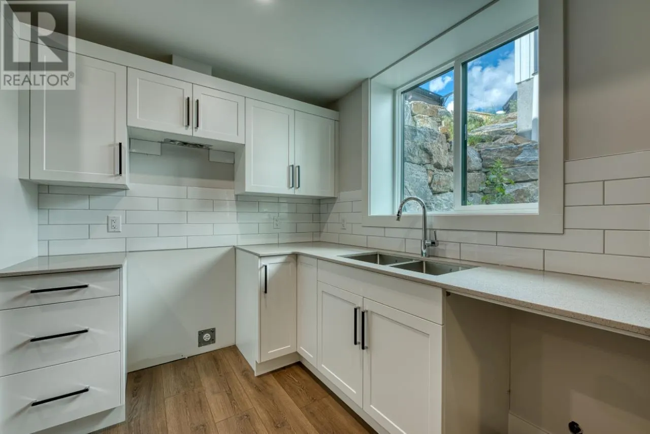 1119 Collinson Court
