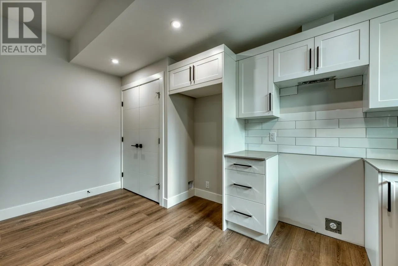 1119 Collinson Court