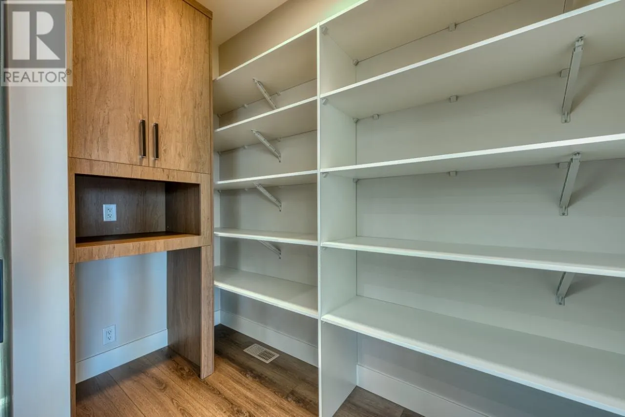 1119 Collinson Court