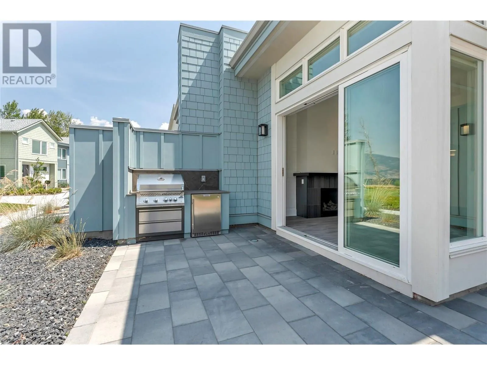 3290 Landry Crescent