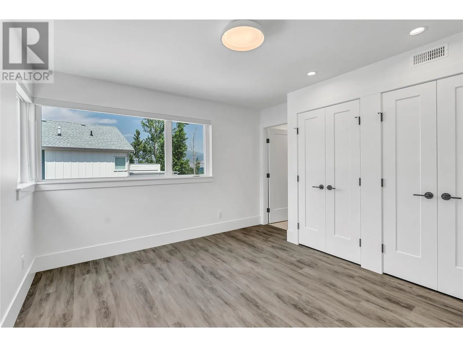 3290 Landry Crescent