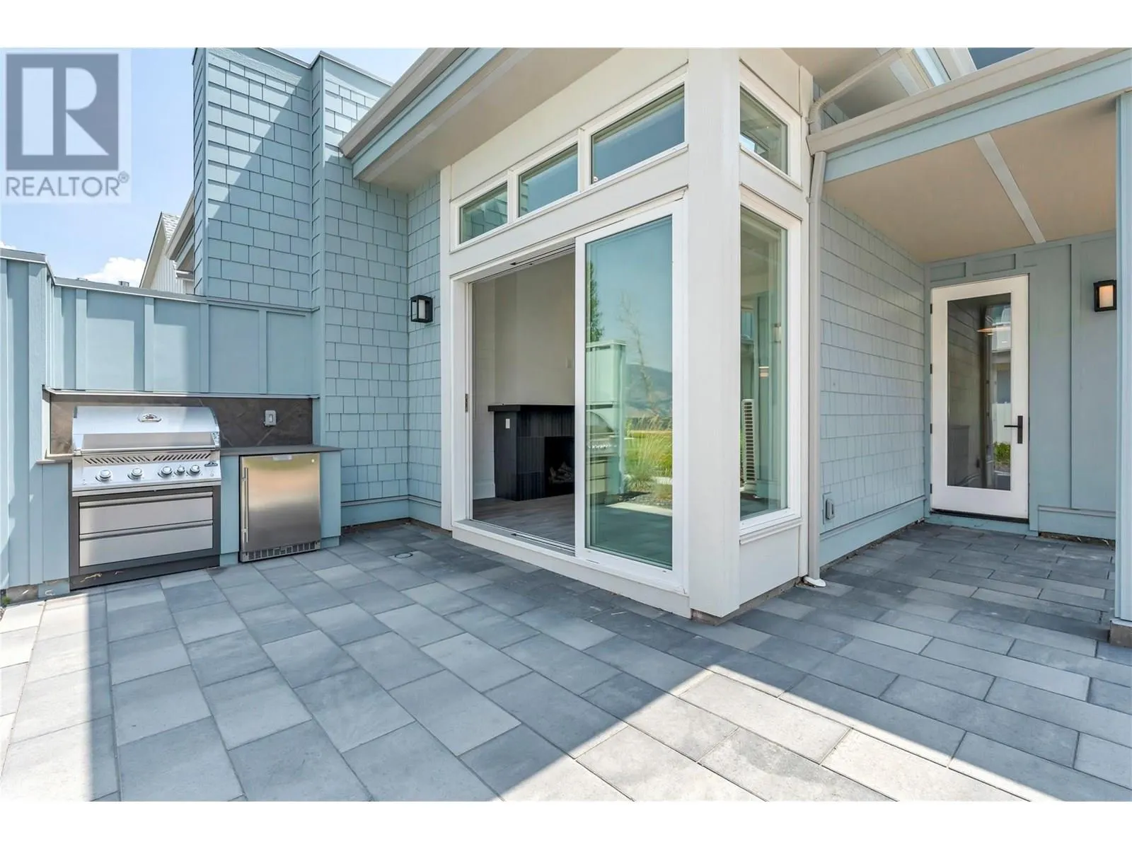 3290 Landry Crescent