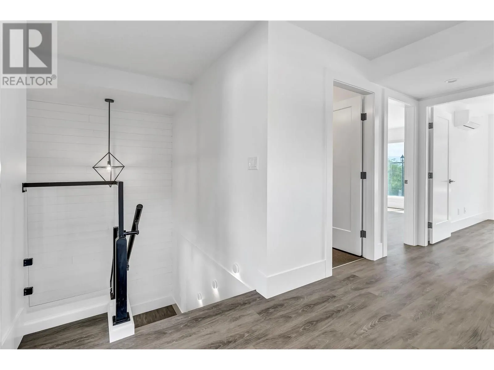 3290 Landry Crescent