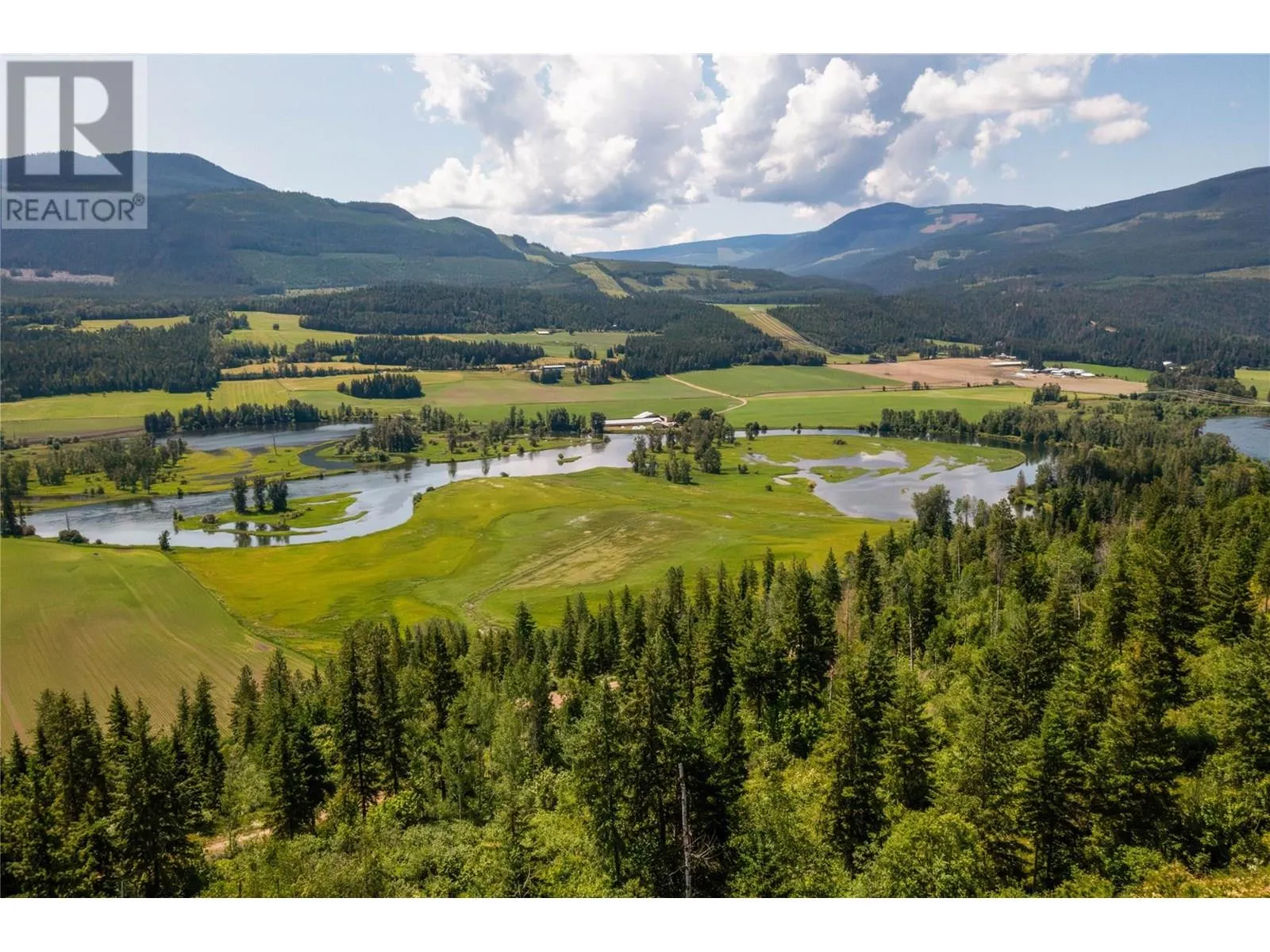 1471 Enderby Mabel Lake Road
