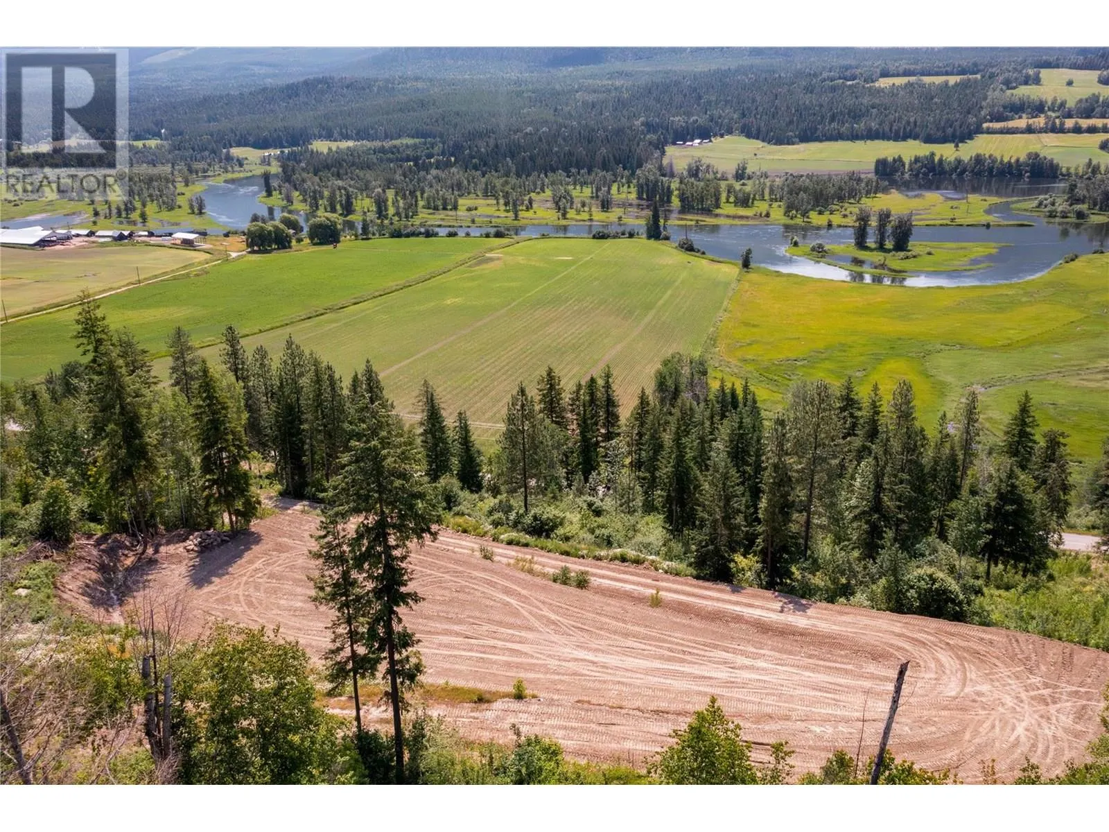 1471 Enderby Mabel Lake Road