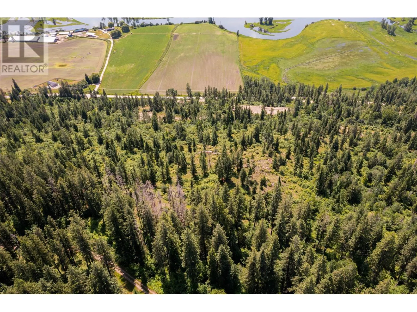 1471 Enderby Mabel Lake Road