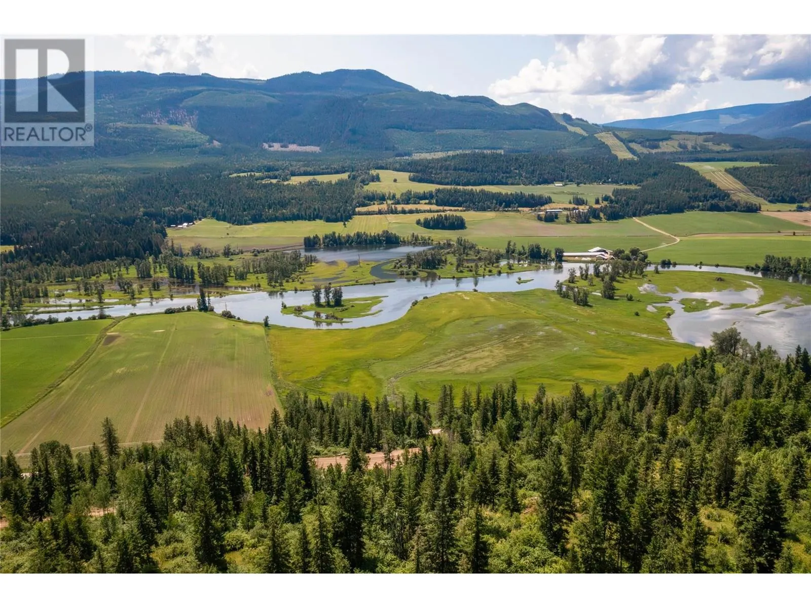 1471 Enderby Mabel Lake Road