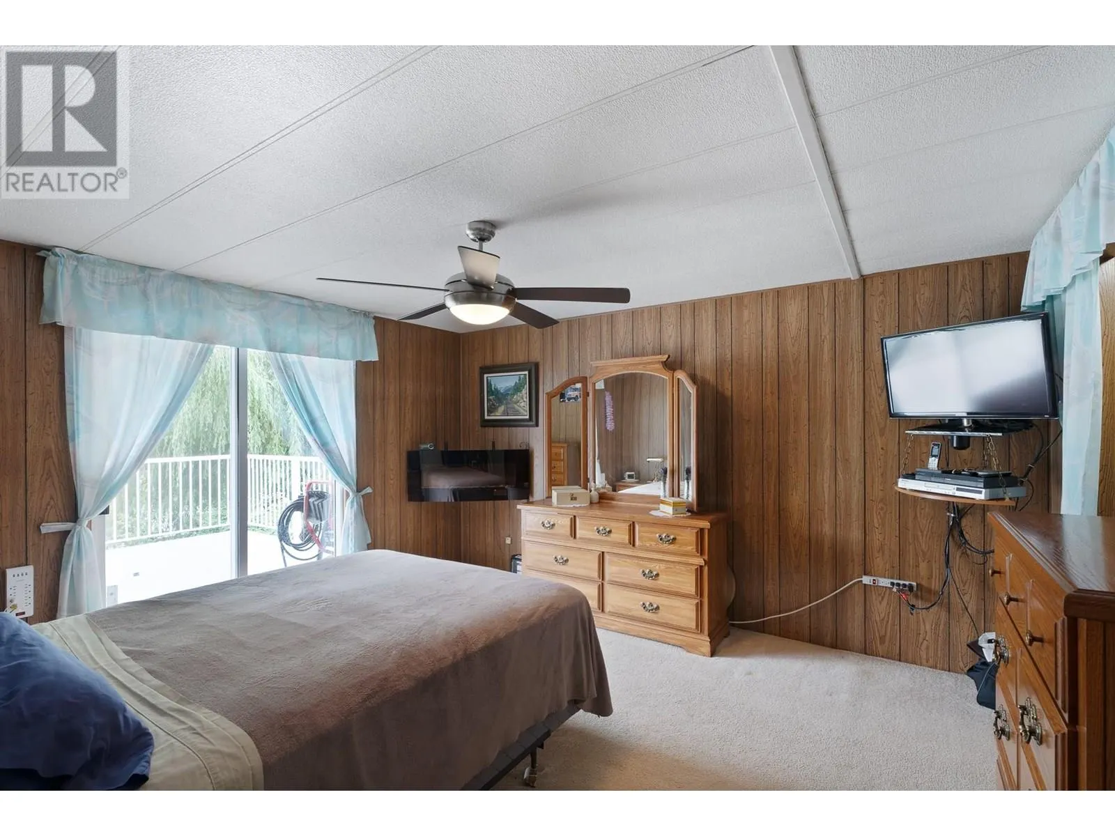 2662 CENTENNIAL Drive