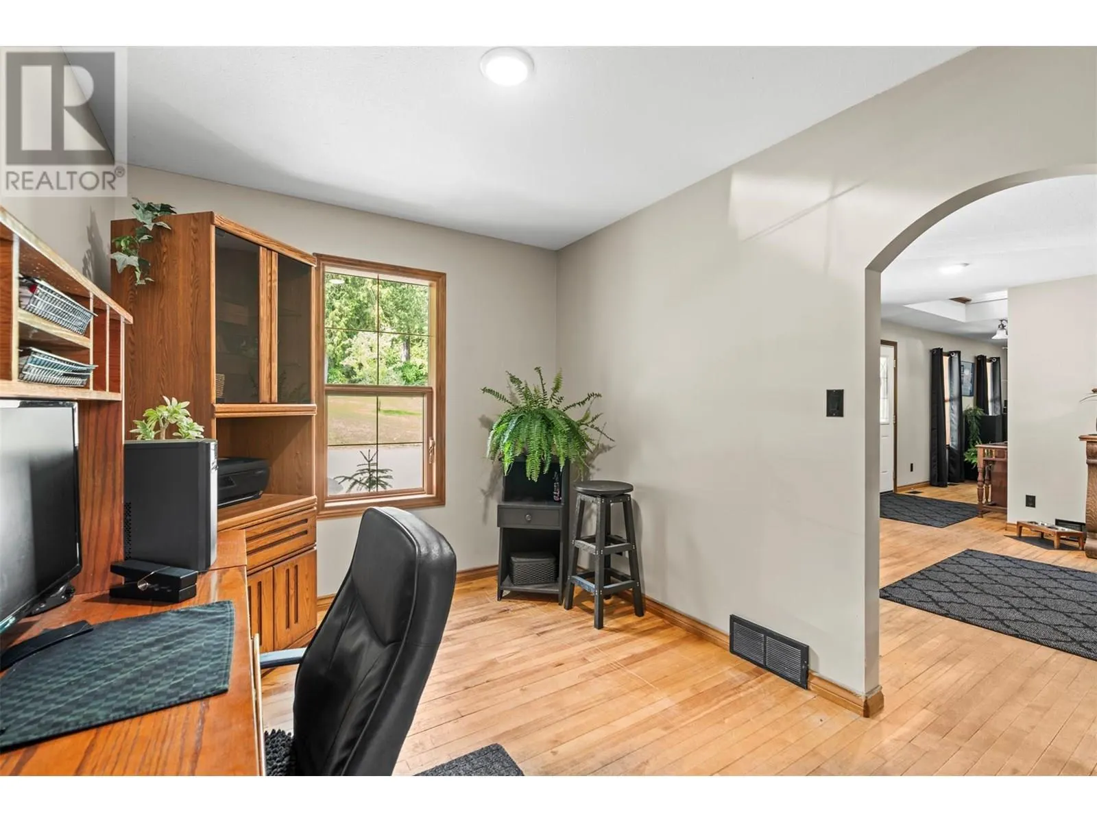 53 Cawley Road