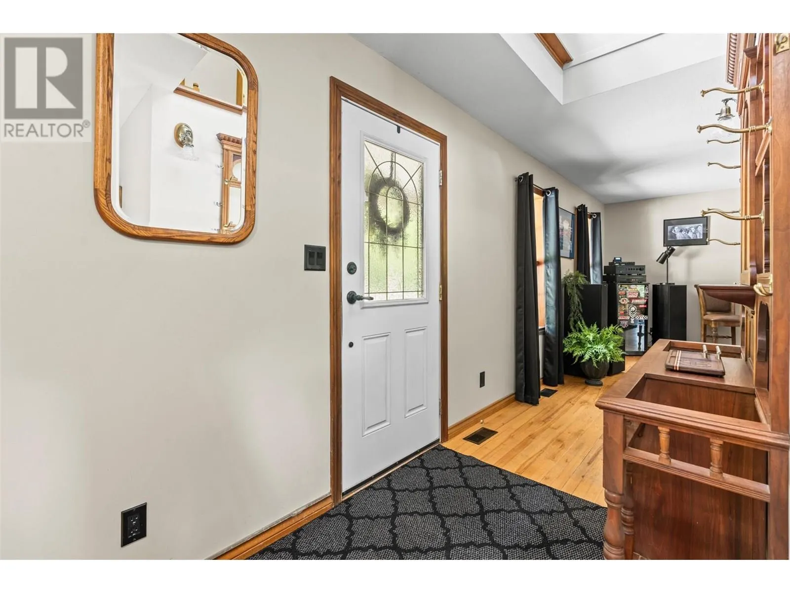 53 Cawley Road