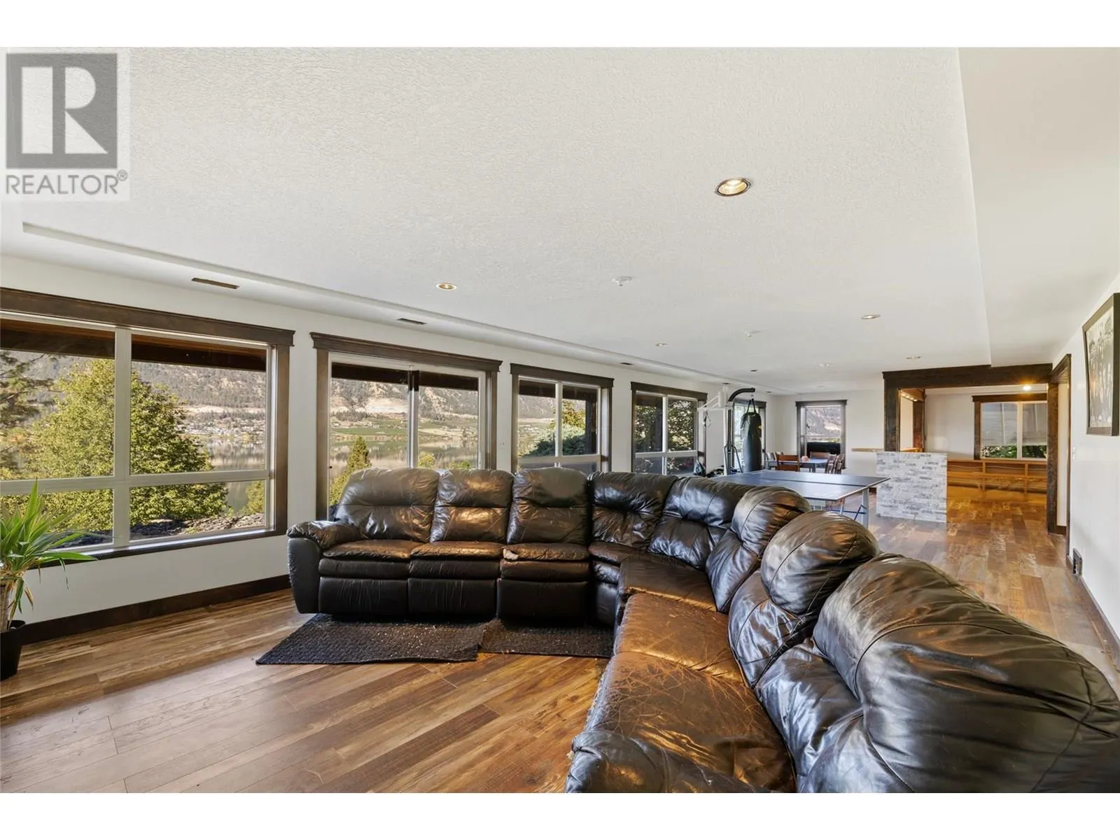 14876 Oyama Road