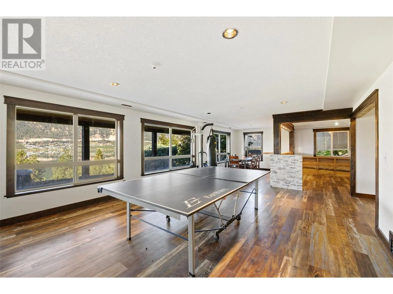 14876 Oyama Road