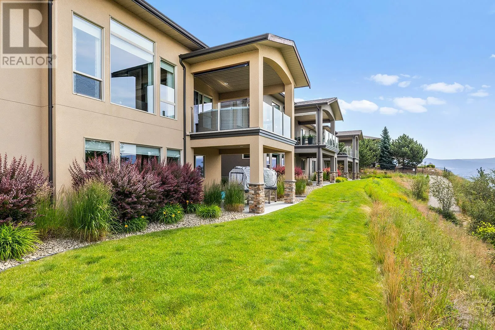 588 Harrogate Lane Unit# 18