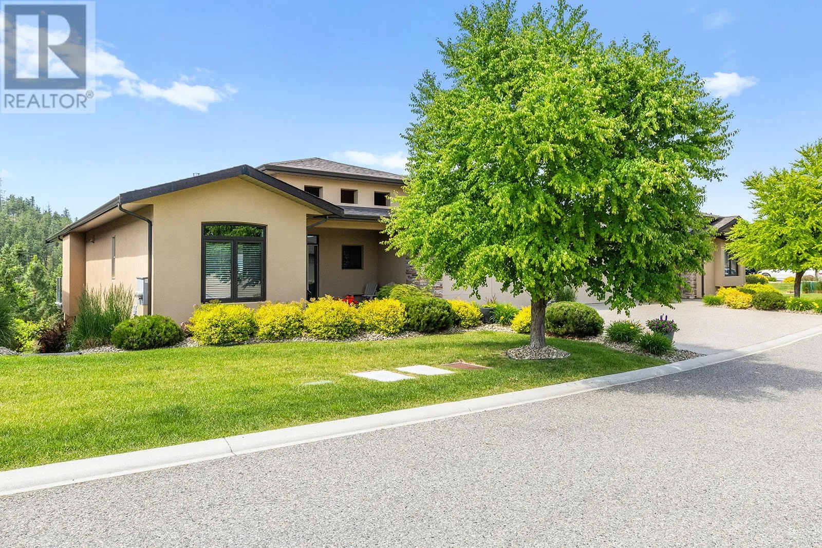 588 Harrogate Lane Unit# 18