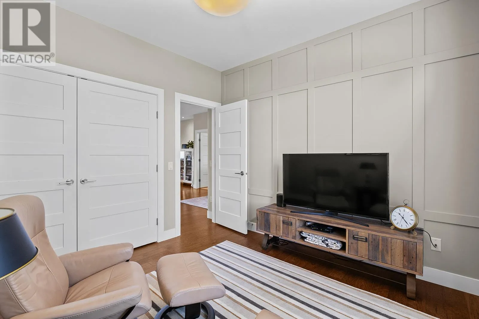 588 Harrogate Lane Unit# 18