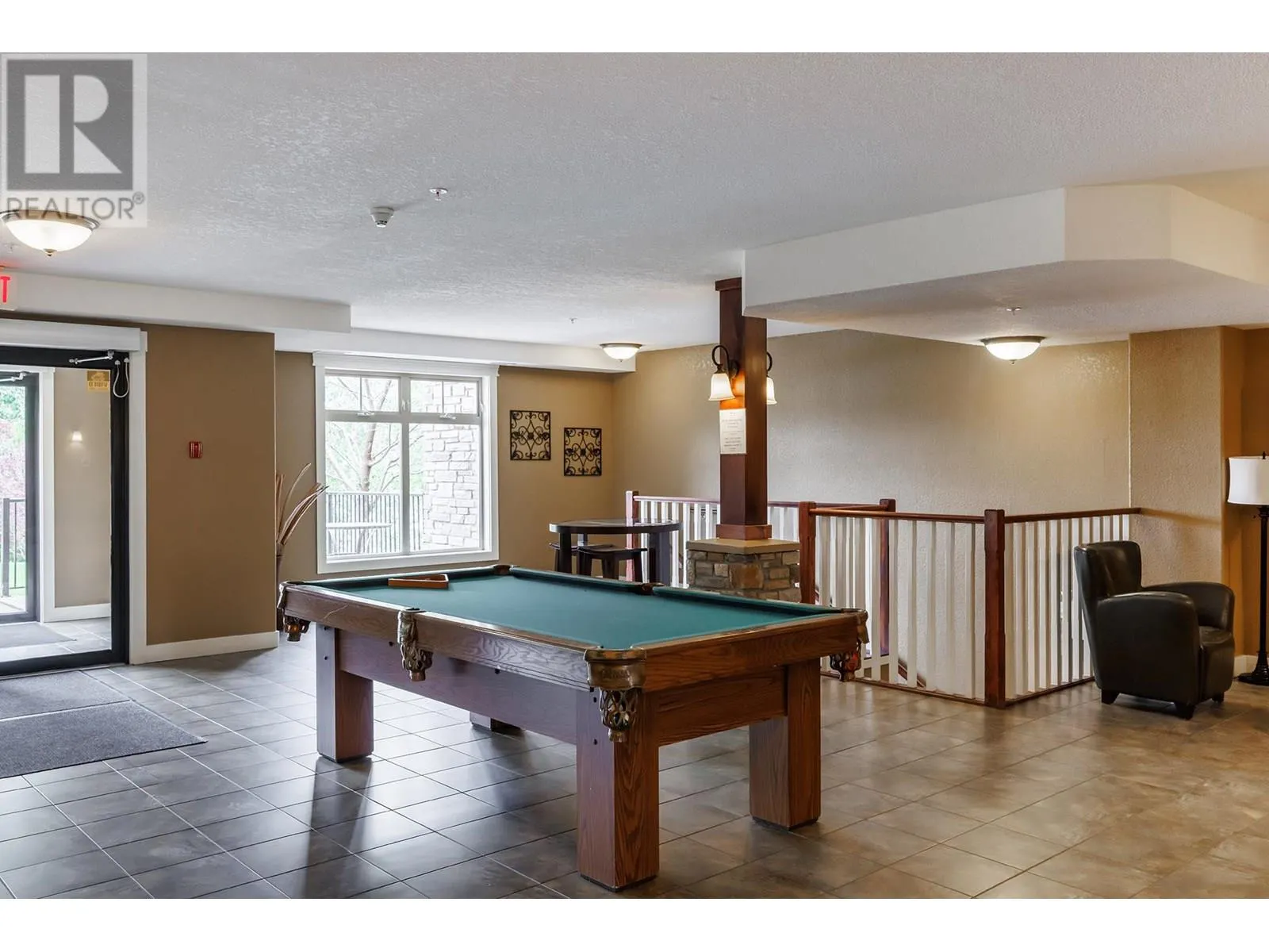 2551 Shoreline Drive Unit# 406