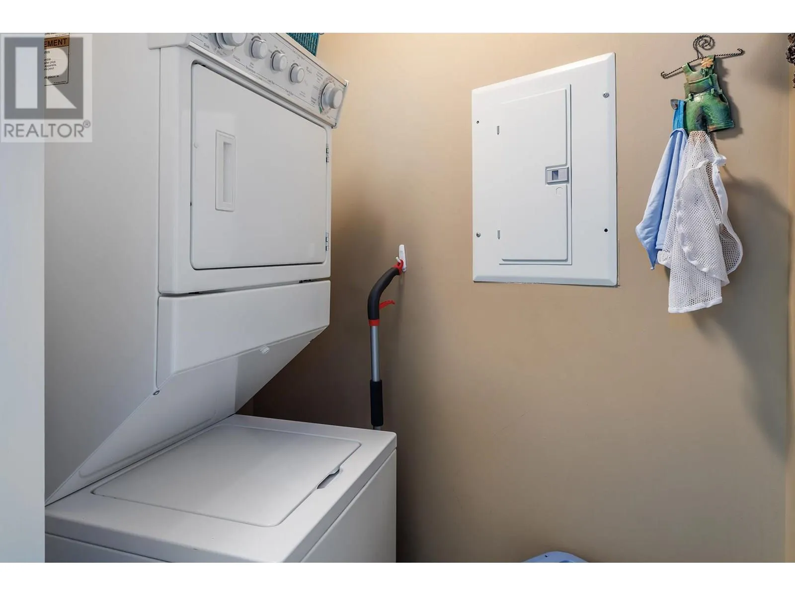 2551 Shoreline Drive Unit# 406
