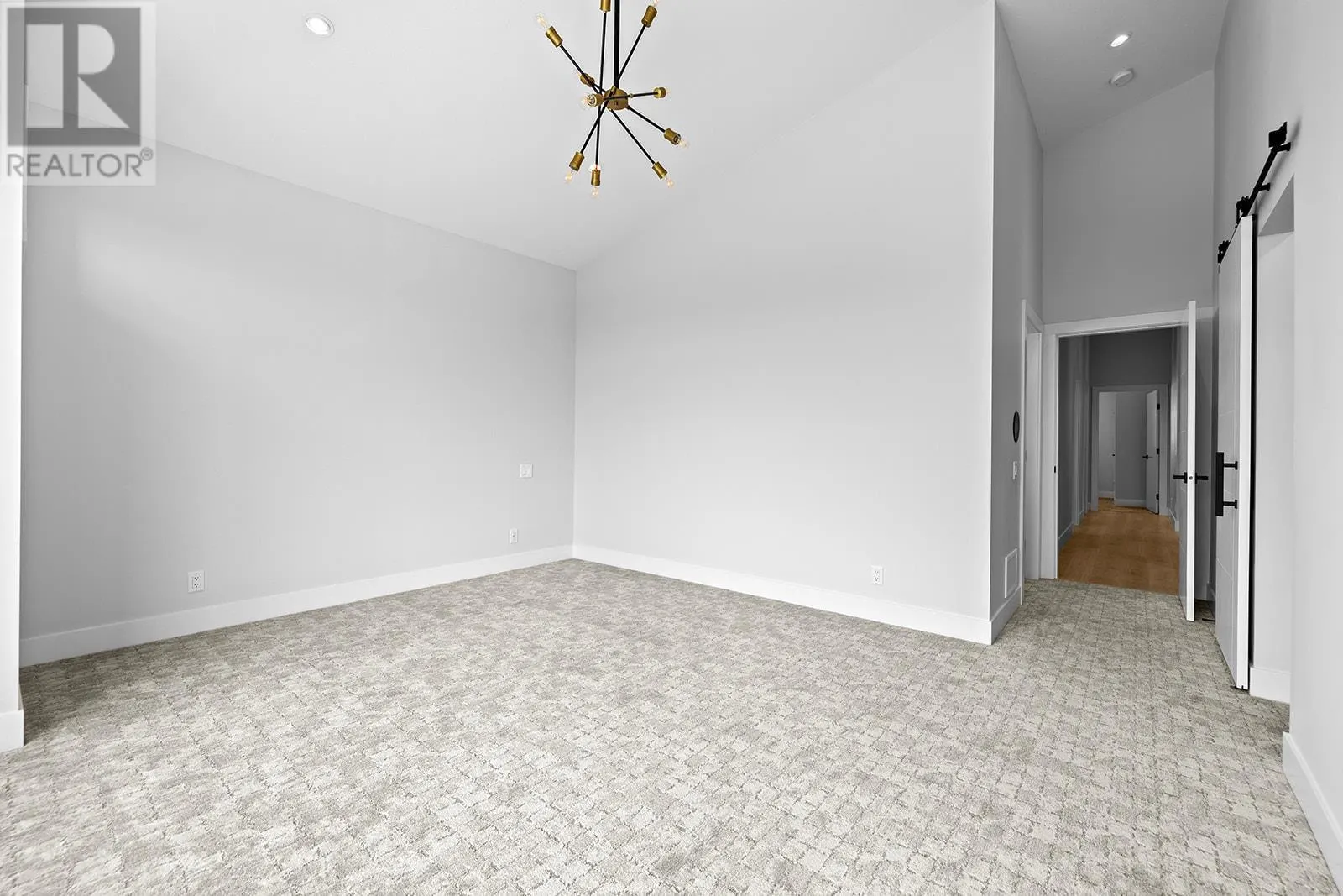 1165 Lone Pine Drive